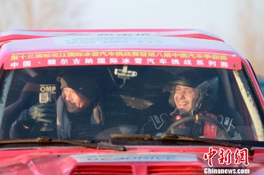 圖為參賽的外國車手。 賽事組委會提供
