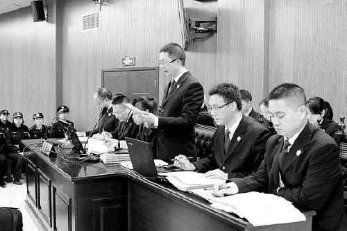 村支書謊稱能拿到公租房指標(biāo) 私刻印章詐騙2224萬