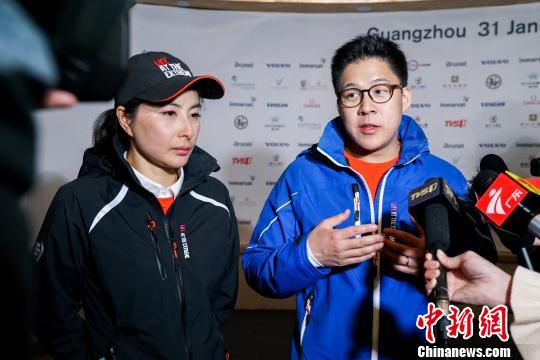 霍啟剛郭晶晶在廣州南沙上演帆船“對戰(zhàn)”
