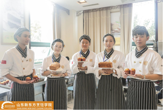 【學(xué)廚燃起來】直擊山東新東方課堂，你還擔(dān)心學(xué)不會(huì)嗎？