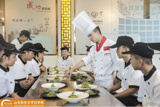 【學(xué)廚燃起來(lái)】直擊山東新東方課堂，你還擔(dān)心學(xué)不會(huì)嗎？