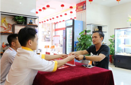 與榜樣同行丨廈門新東方成功學(xué)子進(jìn)校園