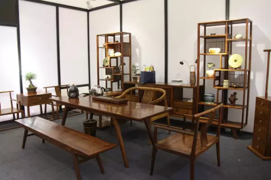 萬眾睹目，綻放申城丨斯可馨家居亮相2018上海家具展