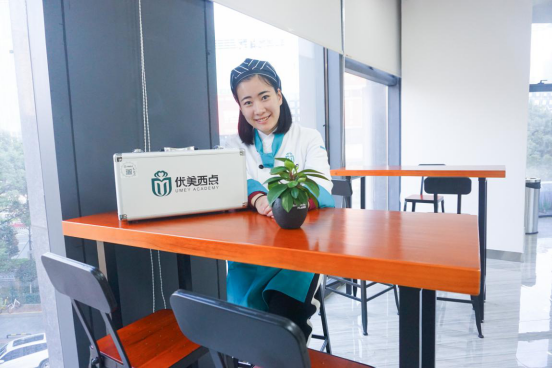 學做蛋糕一般要多久？長沙優(yōu)美西點1個月開烘焙微店
