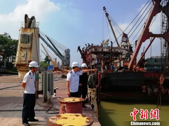 超強(qiáng)臺風(fēng)“山竹”來襲，廣東各地海事部門全力備戰(zhàn)。廣州海事局供圖