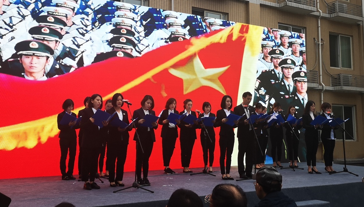 改革開放襄盛舉軍民共建慶重陽(yáng)